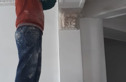 Проведение ремонтных работ в гостинице "Алтай"